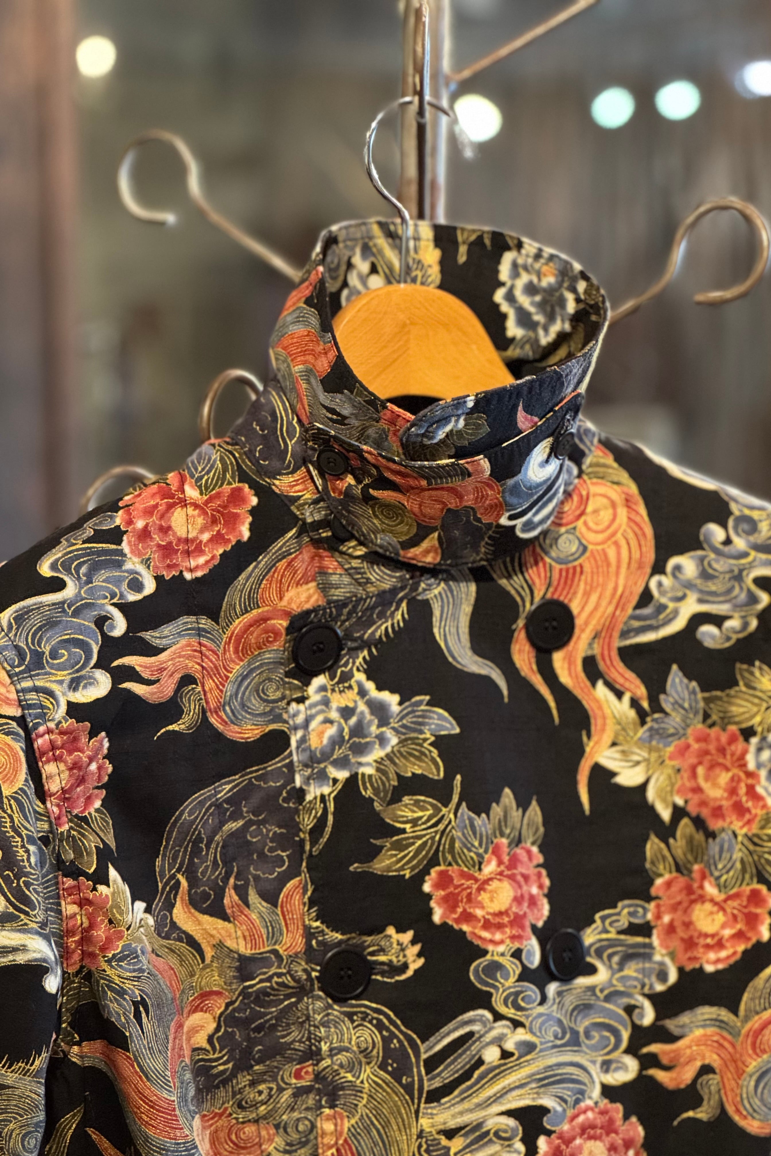 BLACK SIGN/ブラックサイン 1930s Japanese Lion and Peony Hitman