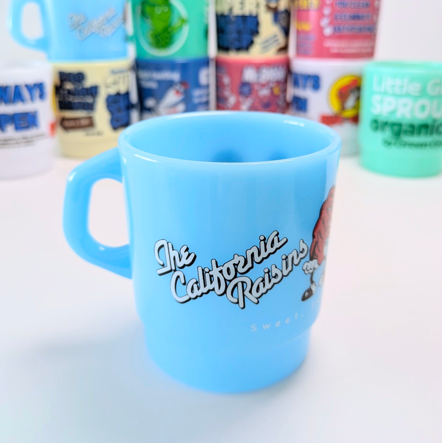 ♧【 STACKING MUG ( スタッキングマグ ) 】 California Raisins ( カリフォルニア レーズン ) / プラカップ / MUG / ミルキーマグ / 積み重ねられるマグ〚アメリカン雑貨 アメトイ〛