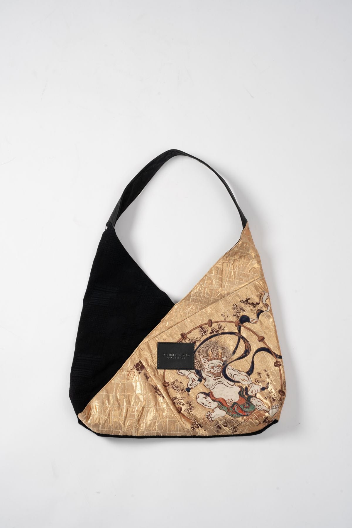 極数量限定】AZUMA BAG “西陣織「雷神」” ― 黒と金が交差する、構造の