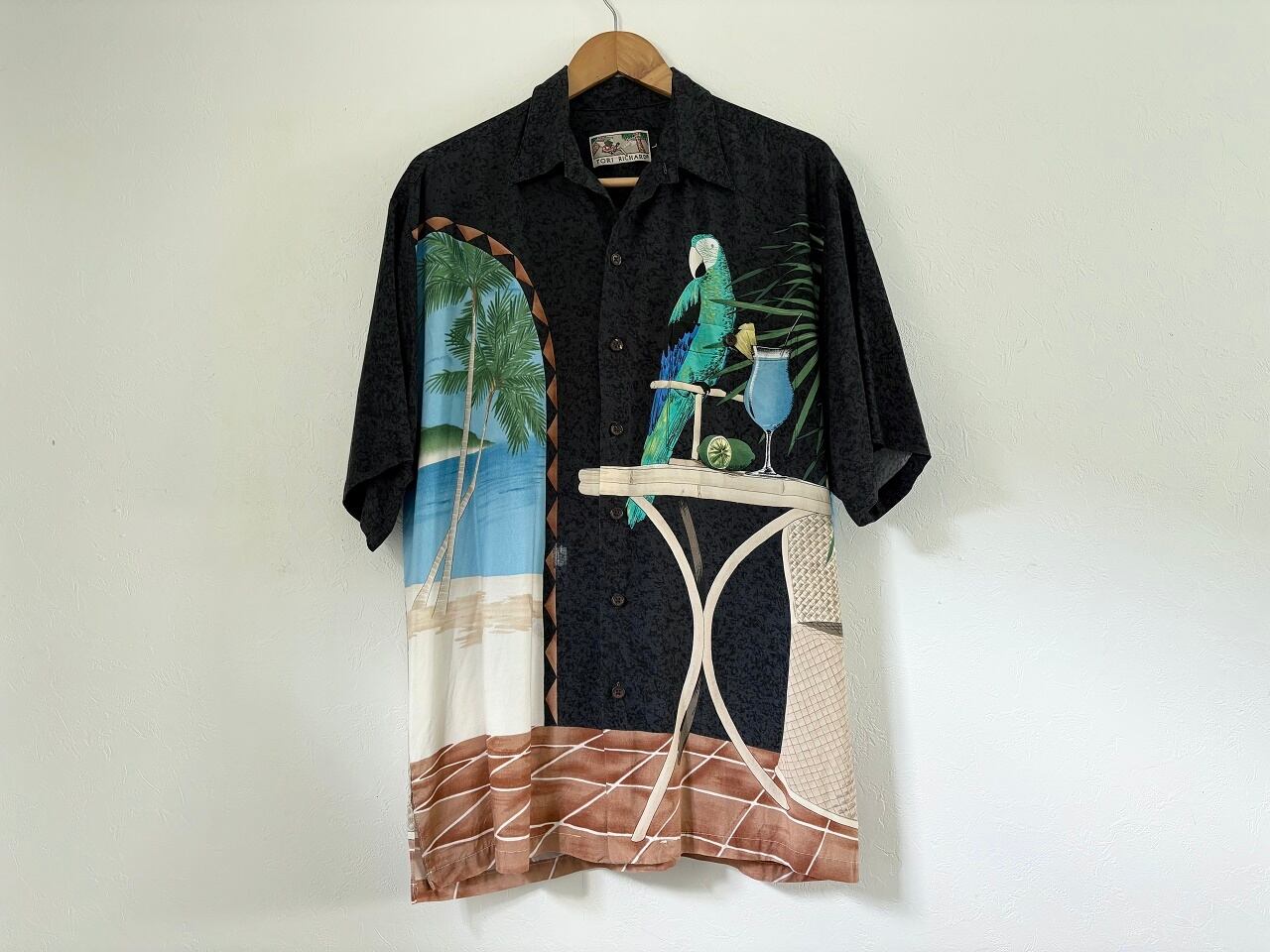 80~90s TORI RICHARD Viscose aloha shirt MADE IN HAWAII