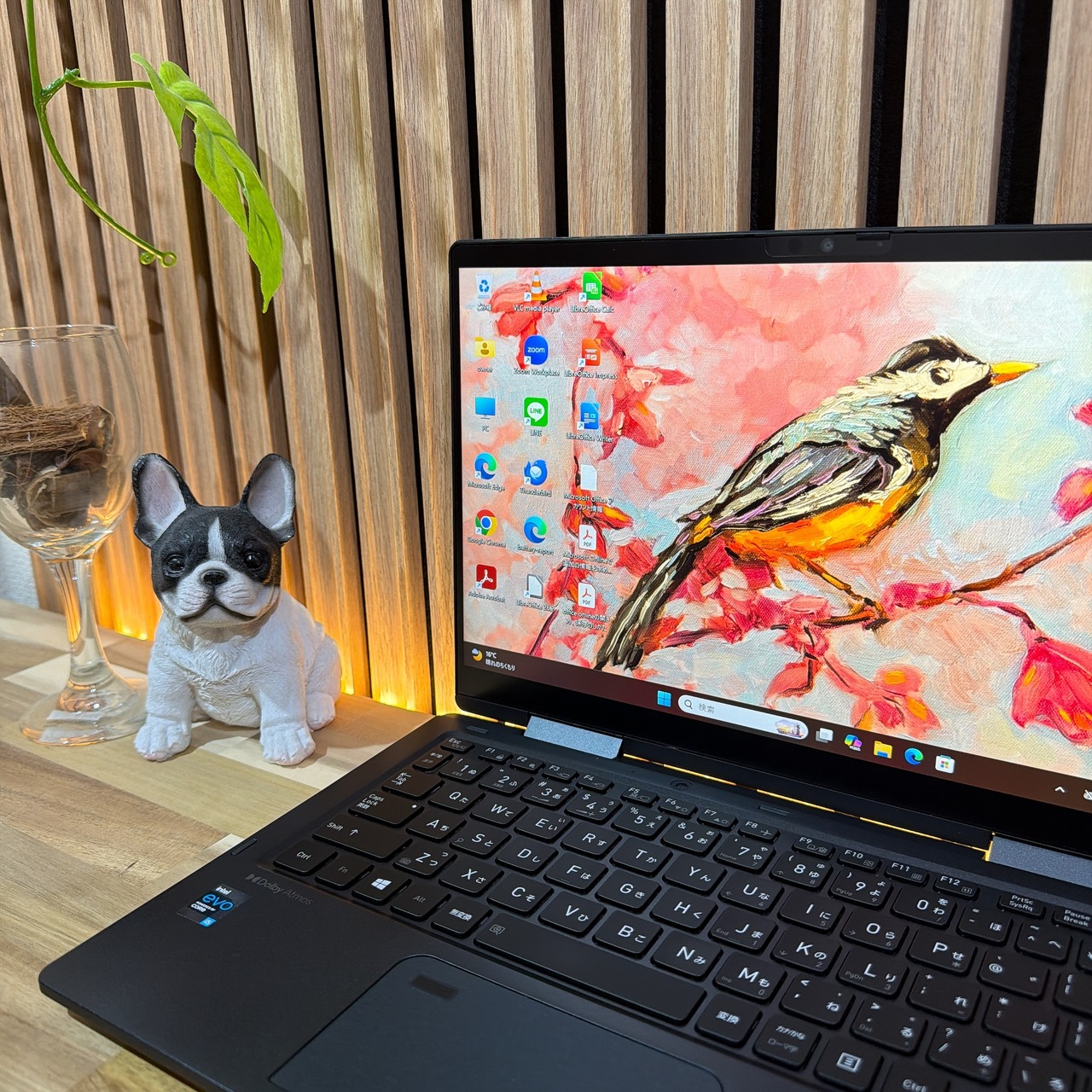 \ 公式ショップ限定価格❣️/ 準美品《2in1モデル》新型2021年発売【dynabook V83/HS】タッチ対応液晶 SSD256GB ノートパソコン 安心サポート＆3ヶ月保証付き