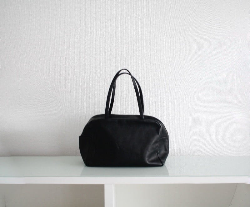 a Boston Bag L / アー ボストンバッグ L ブラック | LETTERS