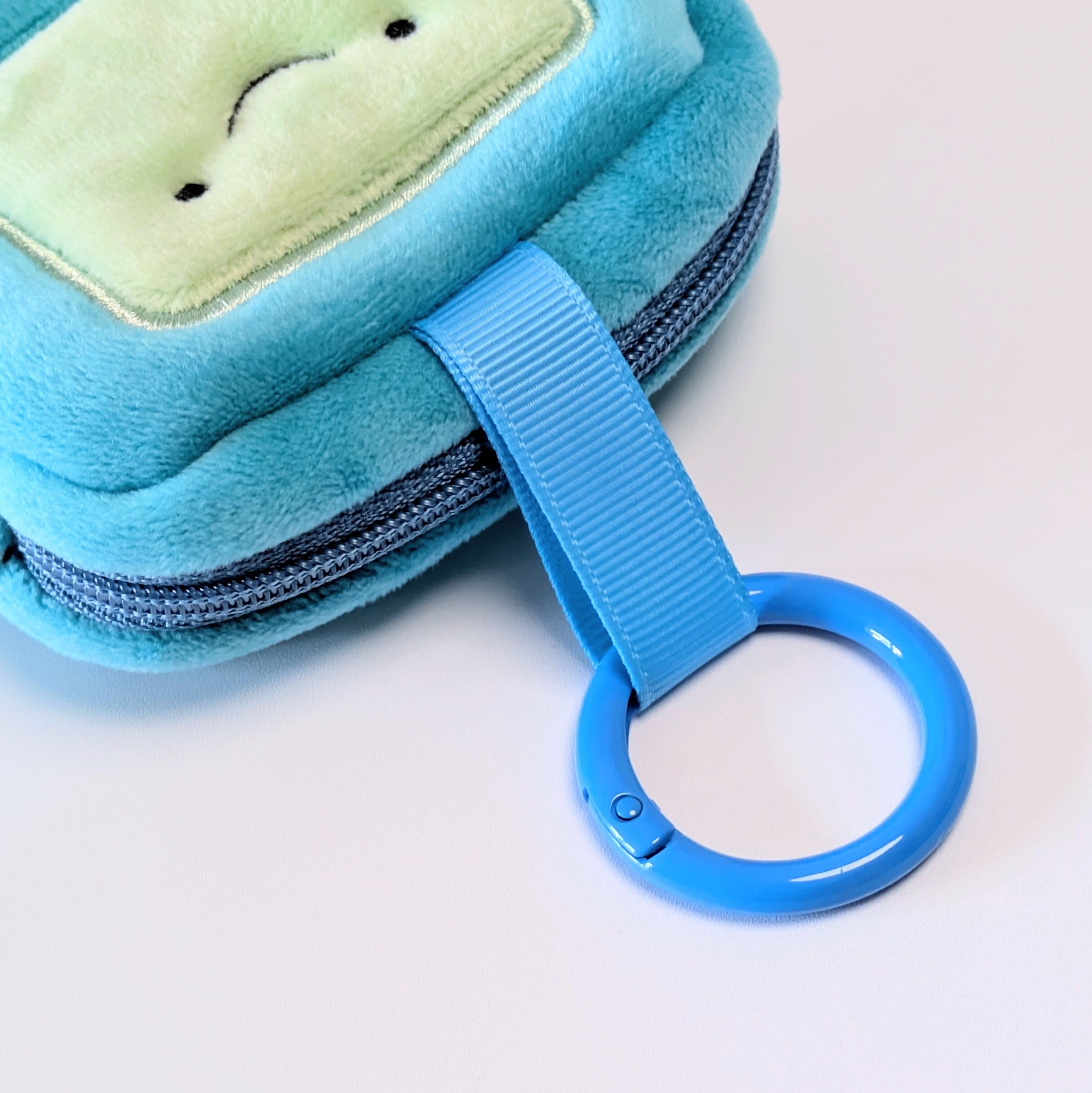【 Adventure Time ( アドベンチャータイム ) 】 BMO ( ビーモ ) / カラビナポーチキーホルダー / 小物入れ / コインケース / プラッシュキーホルダー 〚アメリカン雑貨 アメトイ〛