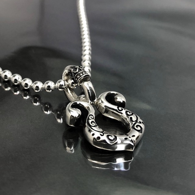 RHYTHMIC HORSESHOE : IVY BALL CHAIN NECKLACE / リズミックホースシュー・アイビー ボールチェーンネックレス
