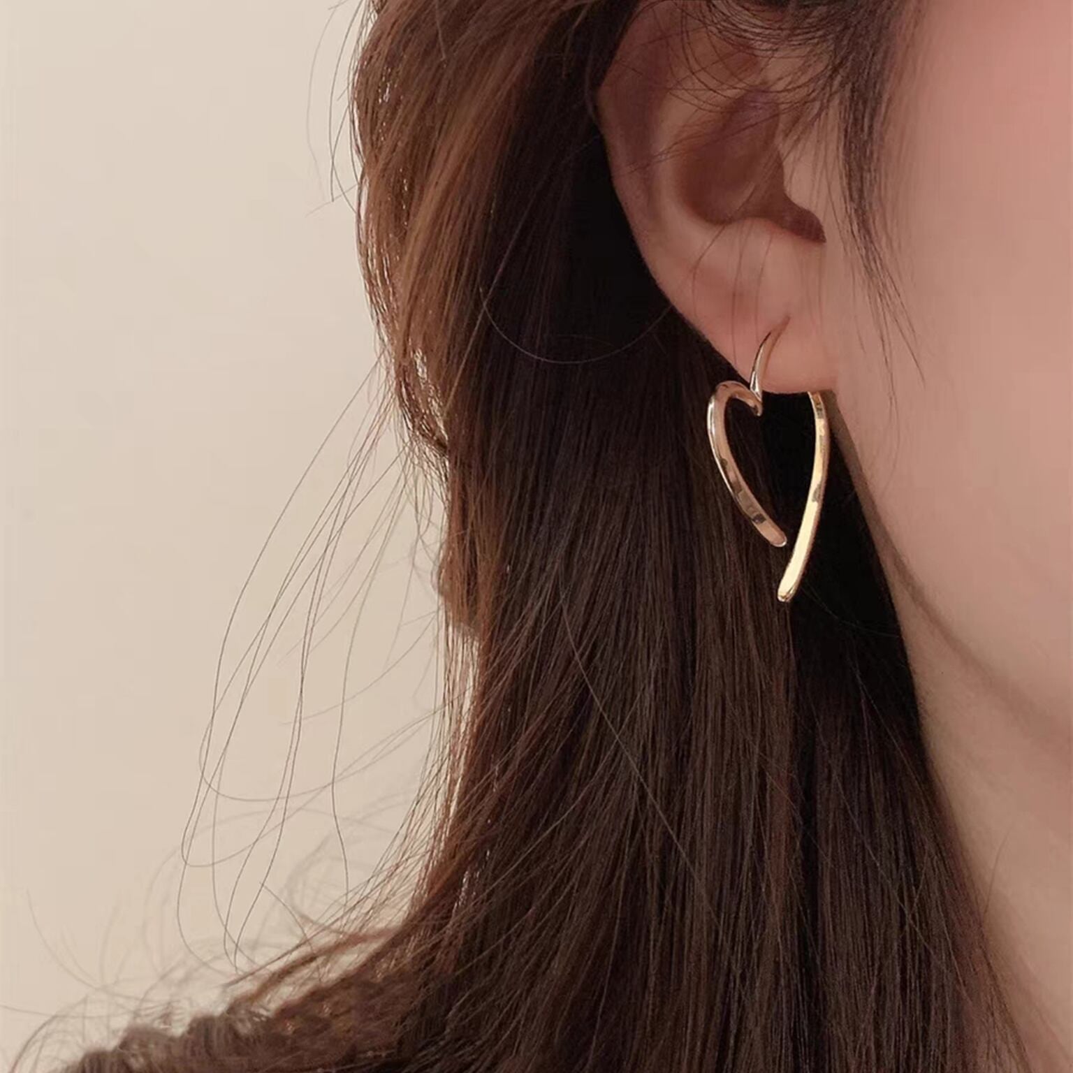 T22PMV1130 - Wavy Open Heart Pierce | Topsy Turvy