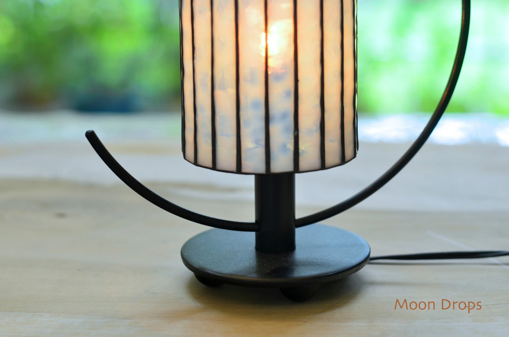 新品ステンドグラス ハンドメイド ランバーツランプ Moon Drops Lamp1 雪花 スタンドタイプ M（納期30日前後・送料無料