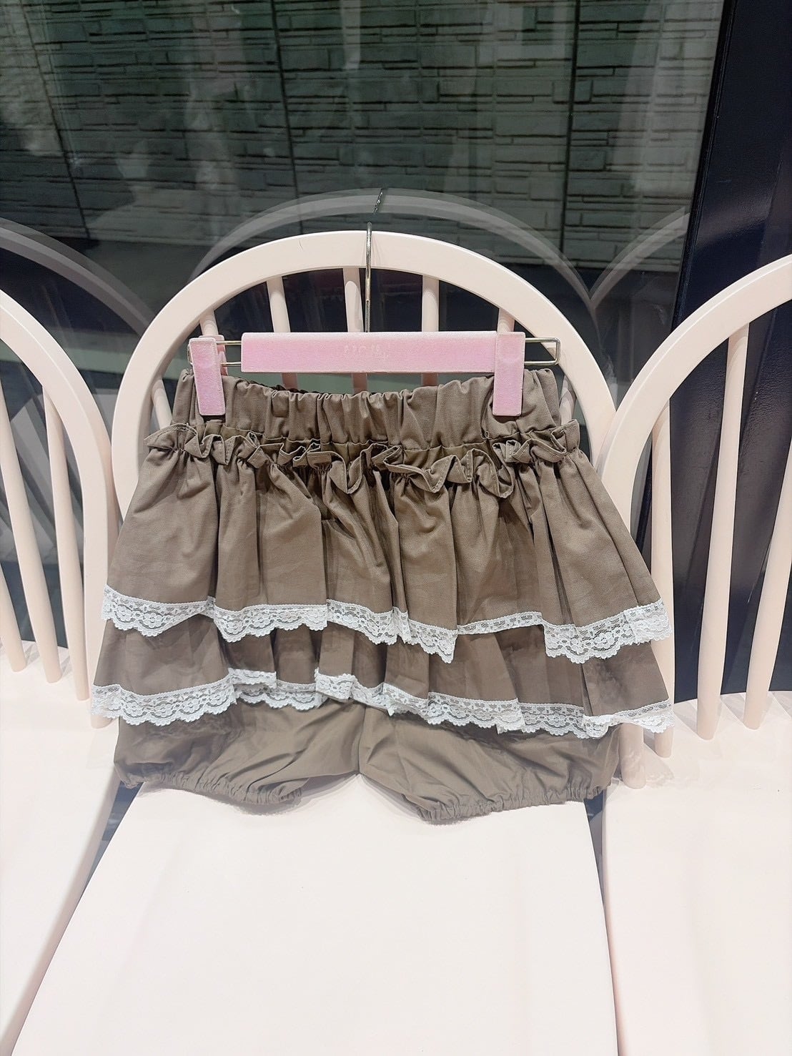 Poom 様 あわ雪フリル サンプルセール】フリルショートパンツKAMO | lilLilly official webstore