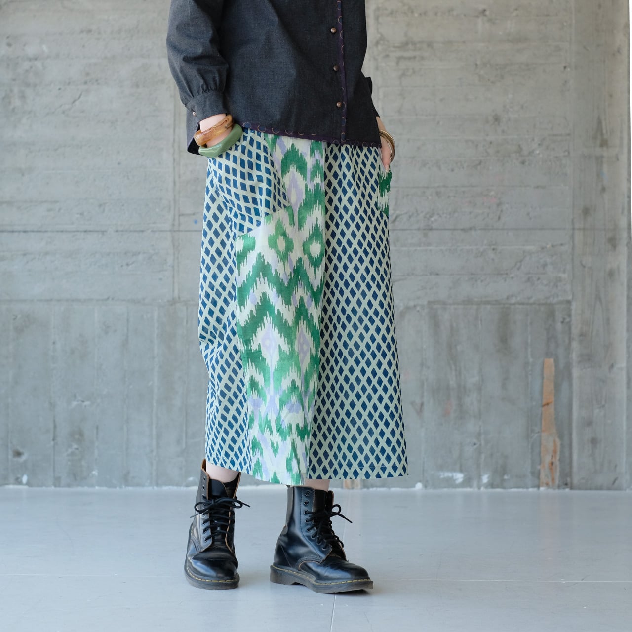 【復刻再販】夏に涼しい人気商品!左右で柄が違うクレイジーパターンパンツ(22s-22)レギュラー丈 グリーン