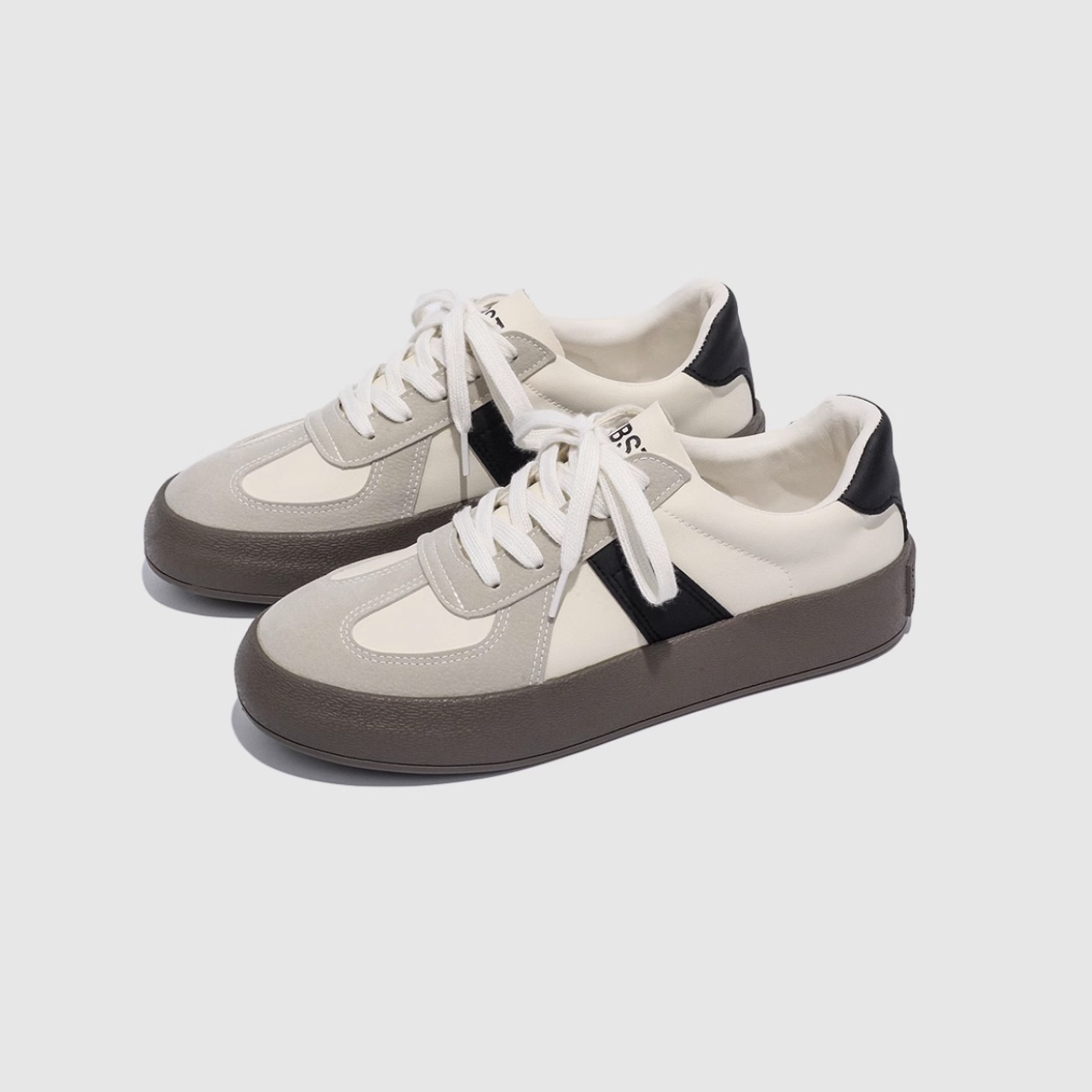 スエードラウンド フラットソールスニーカー af0164