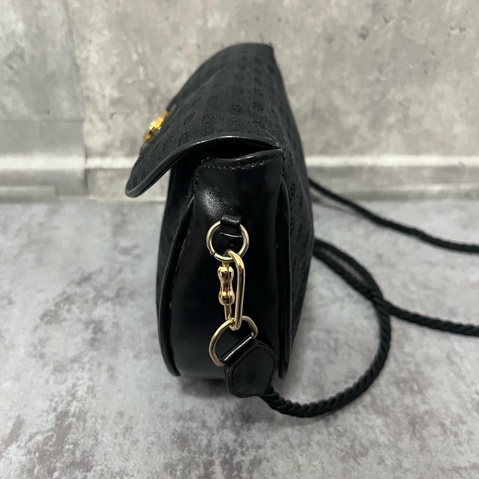 グッチ GG GG柄 キャンバス アクセサリーポーチ ショルダーバッグ ブラック GUCCI】グッチ GG柄ショルダーバッグ ショルダーバッグ アクセサリー