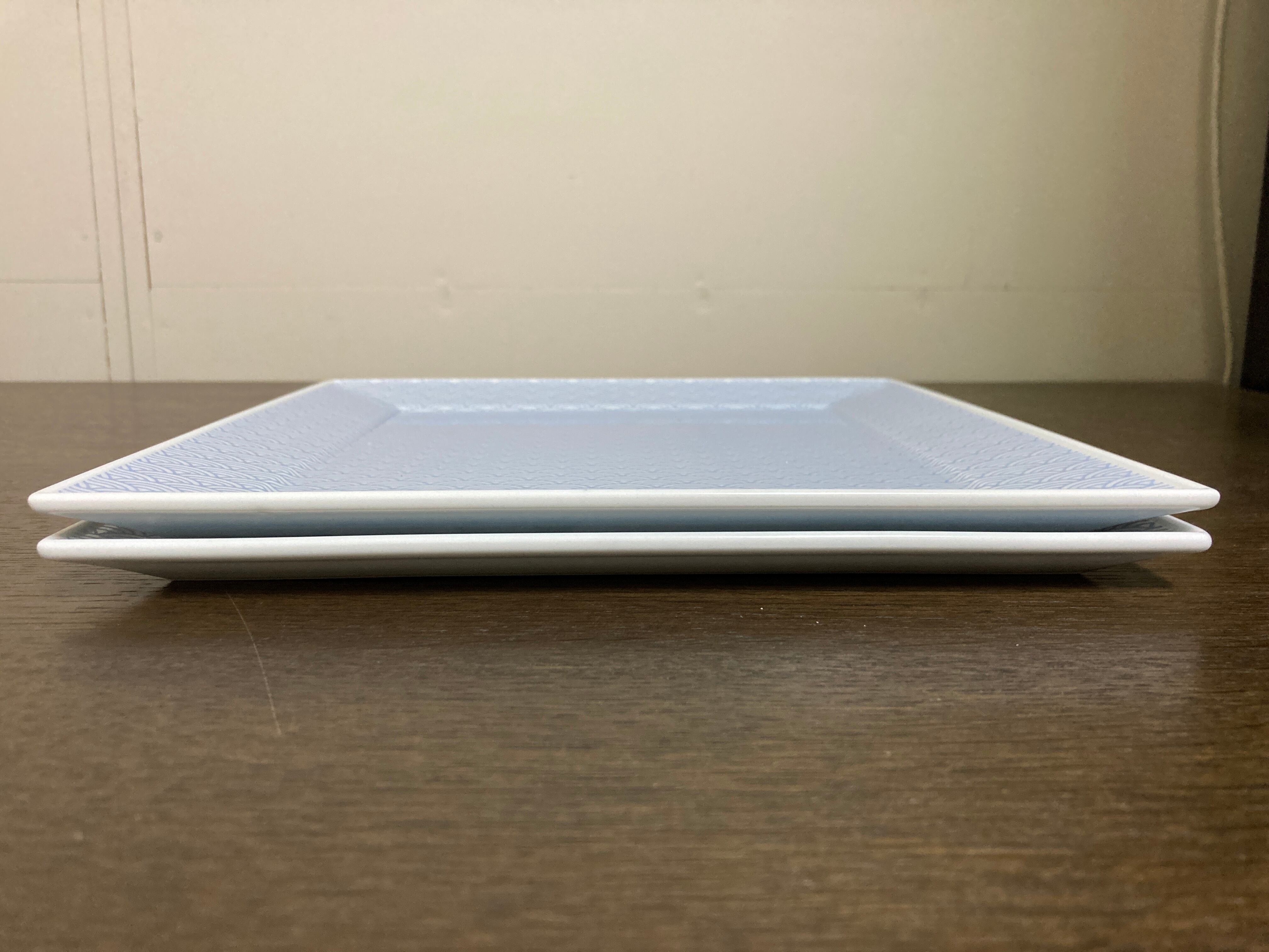 彩青海波文様角プレート(全面柄) | 梶謙製磁社｜有田焼の窯元がつくる