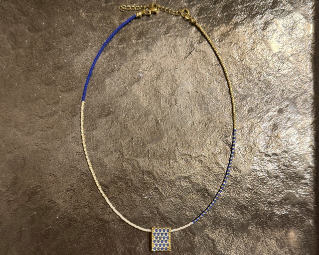 ビーズネックレス　リバーシブル　ブルー/花柄