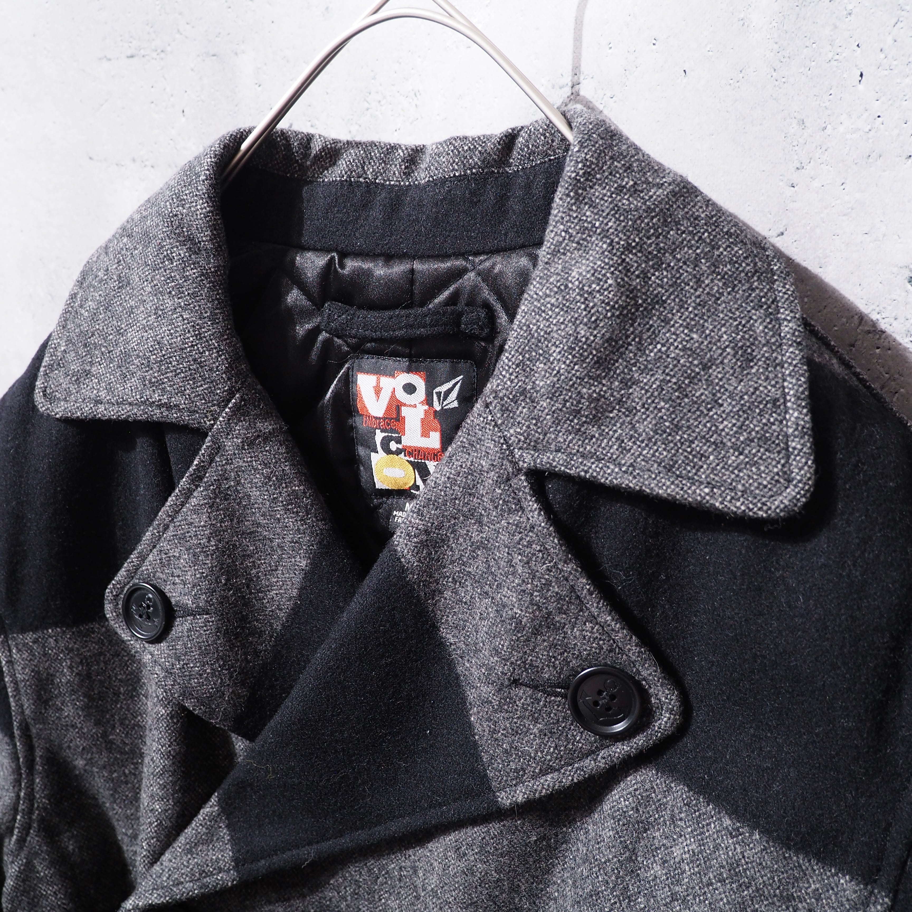 2000s " VOLCOM " Black × Dark grey Fat Border pattern wool Pea coat
