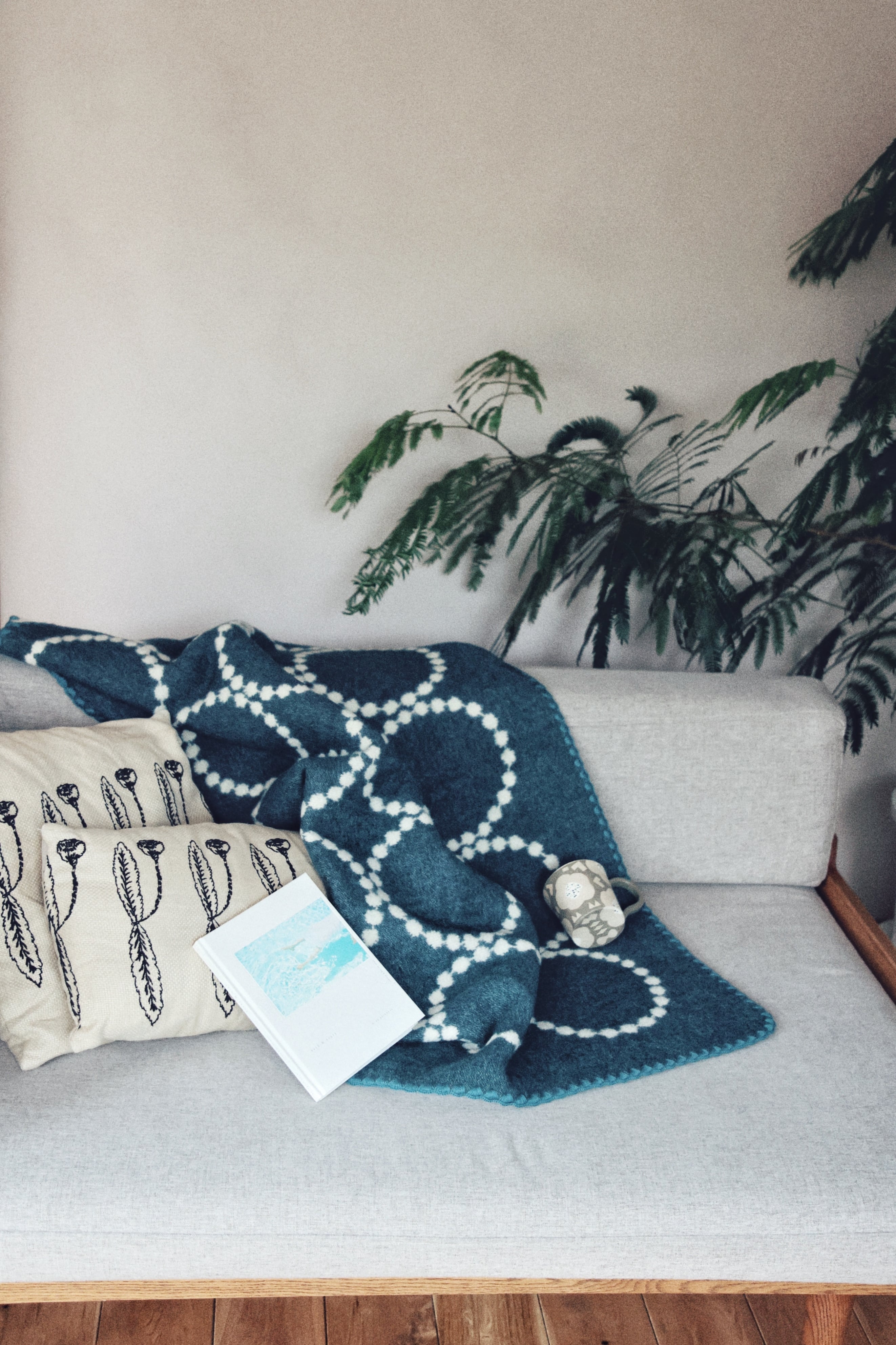 mina perhonen / wool blanket tambourine / black / XSサイズ | crecer