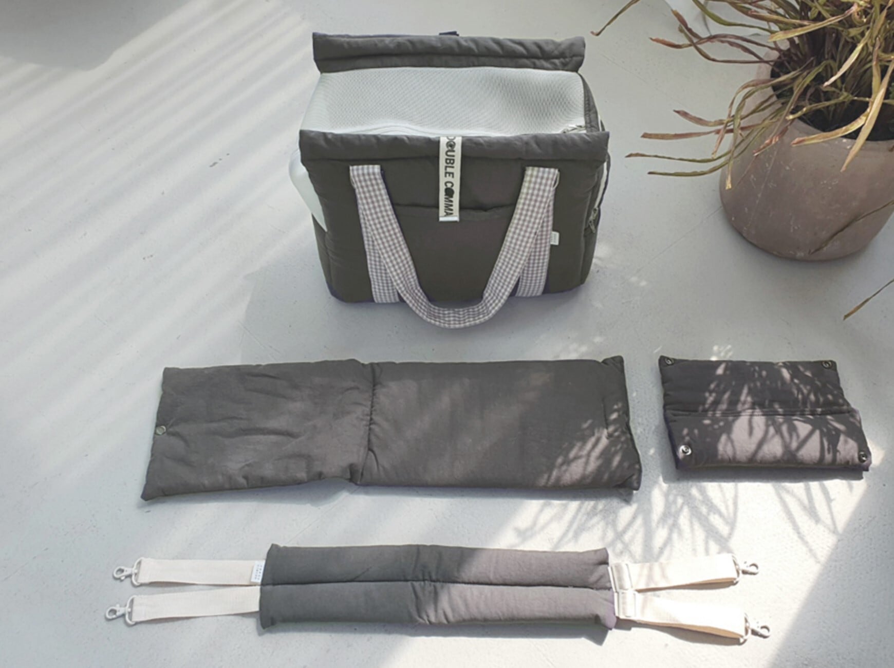 予約【DOUBLE COMMA】THECOM BAG (Ivory) | haneulpet