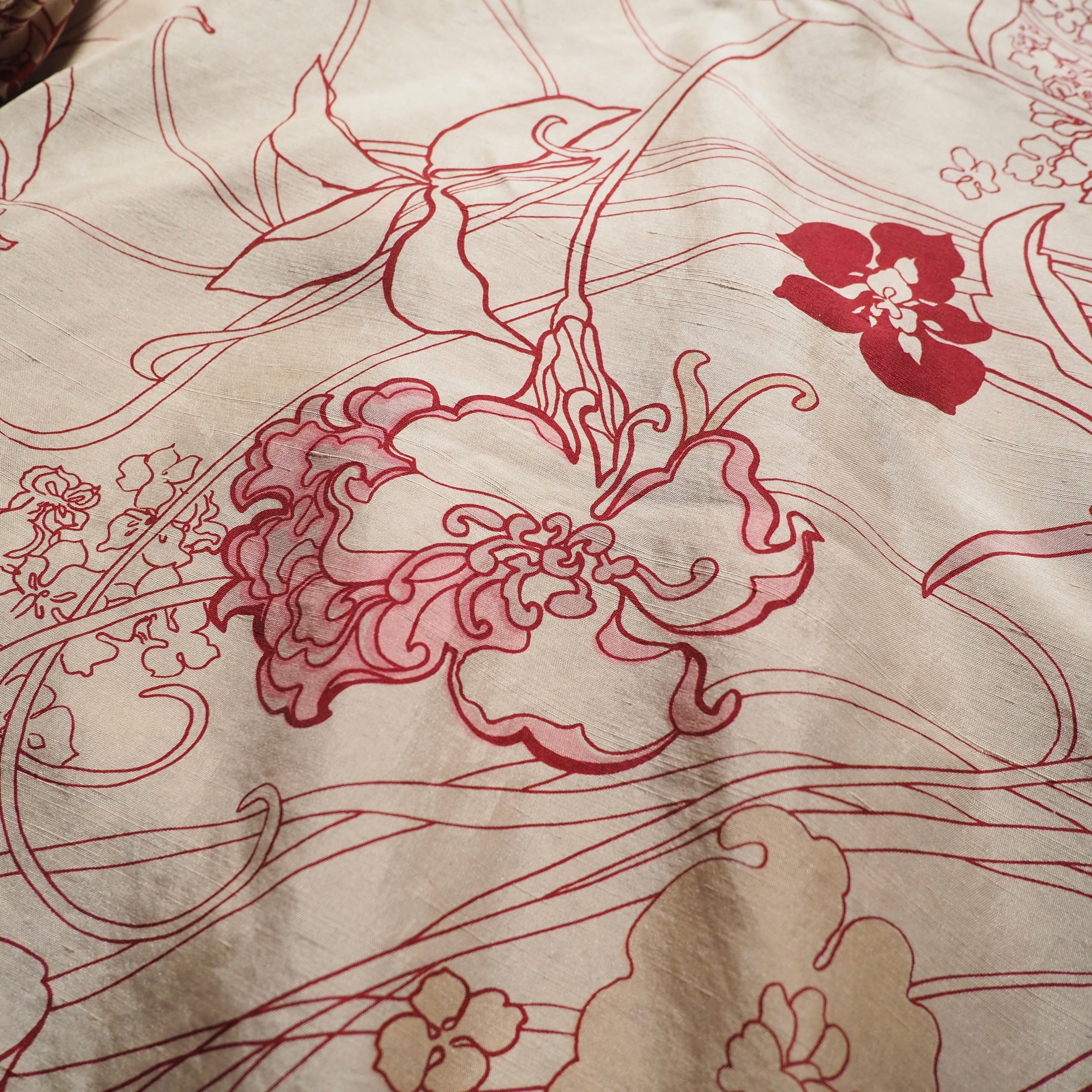 1990s Beautiful flower pattern vintage open collar SS silk shirt