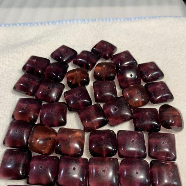 穴あき✩スクエアカット フローライト　50粒セット