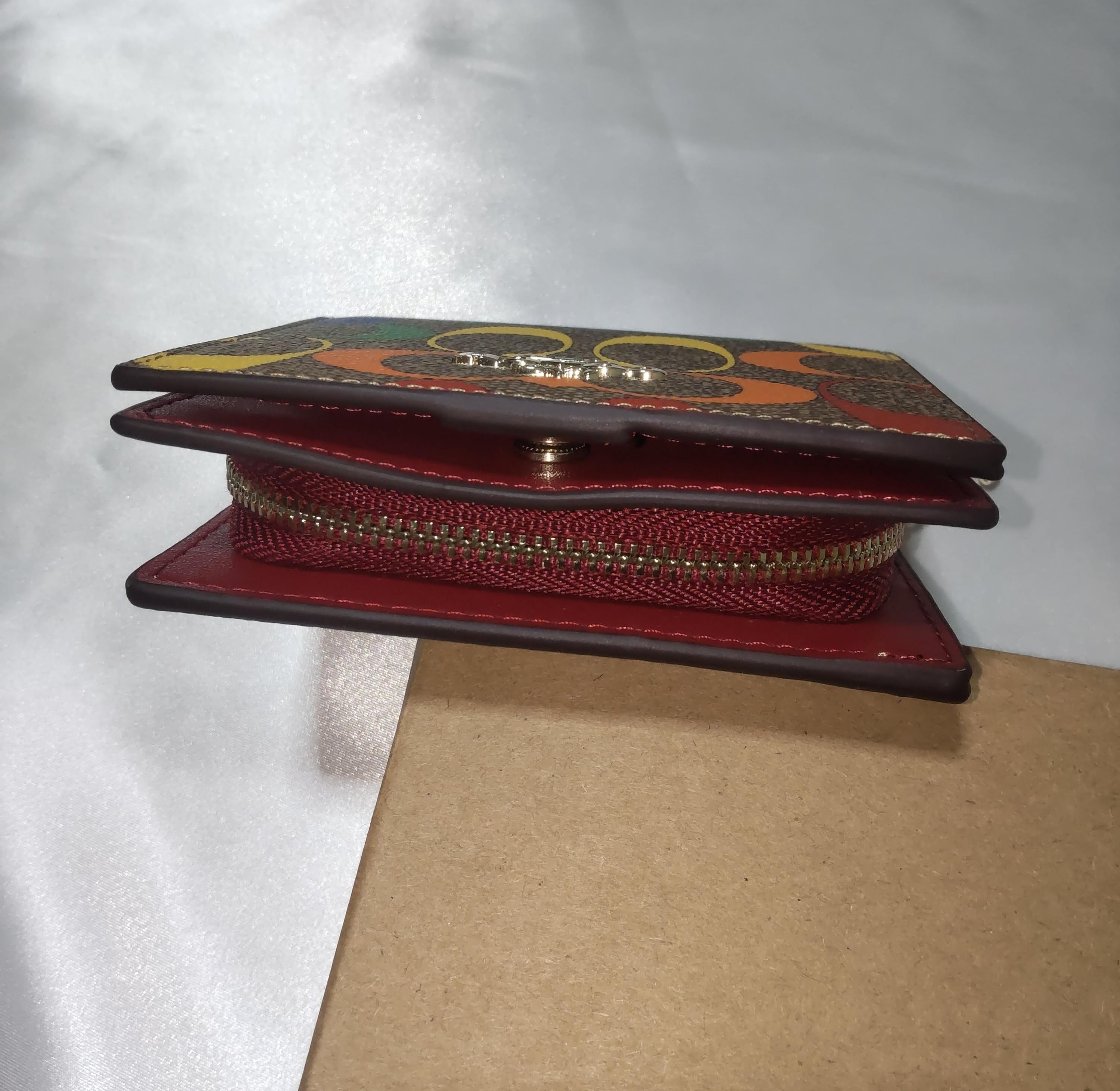 コーチ ブランケット シグネチャー シングルベッドサイズ レインボー 公式】COACH – コーチ | スモール リストレット レインボー