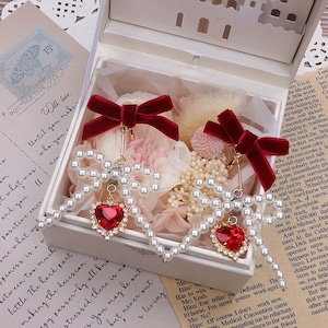 【推しカラー】ハートビジュー りぼんイヤリング