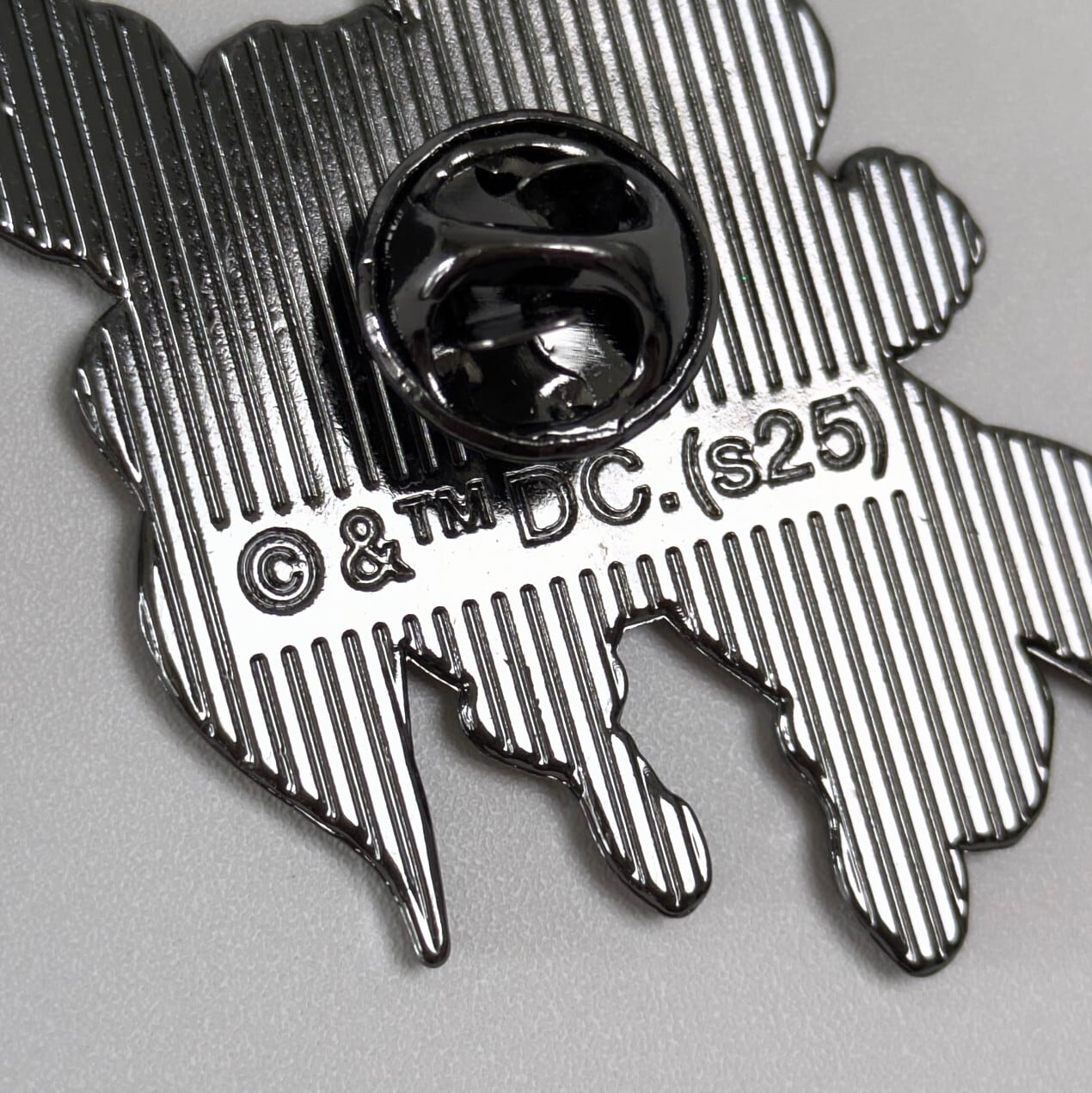 スーパーマン ロゴ バッジ 925シルバー ♧送料無料！ ☆ピンズ PINS☆ピンバッジ 【 Superman ( スーパーマン