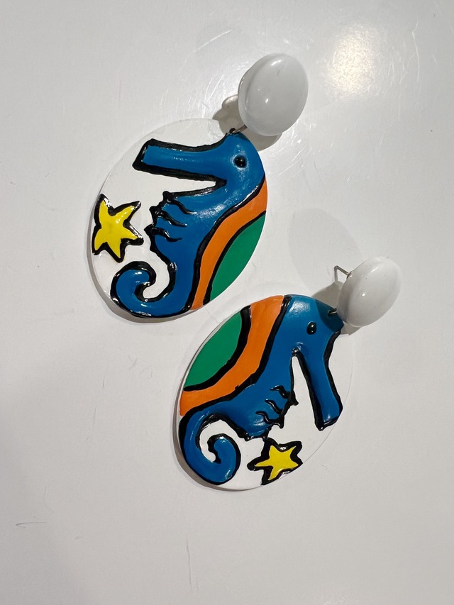 Vintage white × handpaint Seahorse pierced earrings タツノオトシゴ ピアス