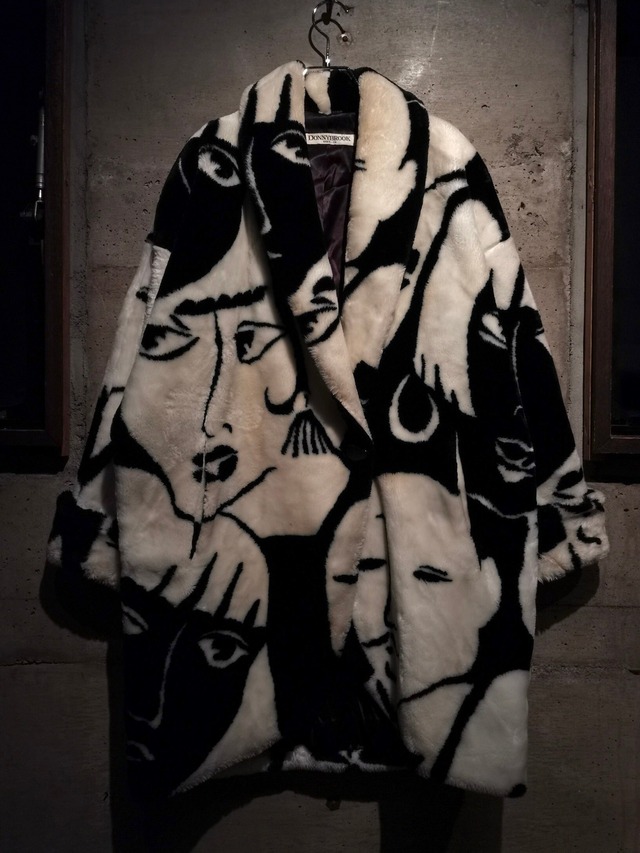 【Caka】"DONNYBROOK" Face Pattern Vintage Loose Faux Fur Coat
