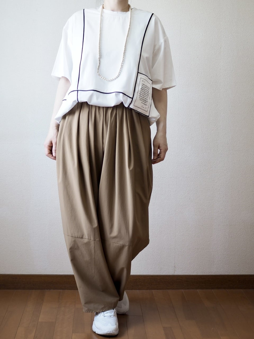 パイピングデザインTシャツ <ホワイト>