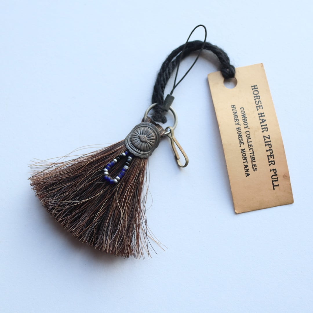 HORSE HAIR ZIPPER PULL