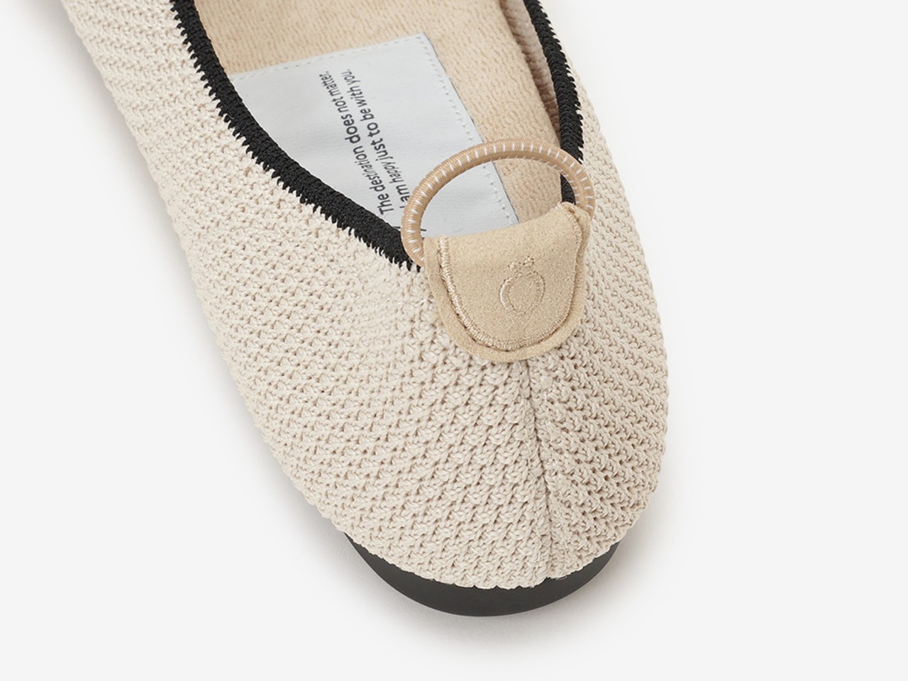 pointed-FRIN / BEIGE & BLACK