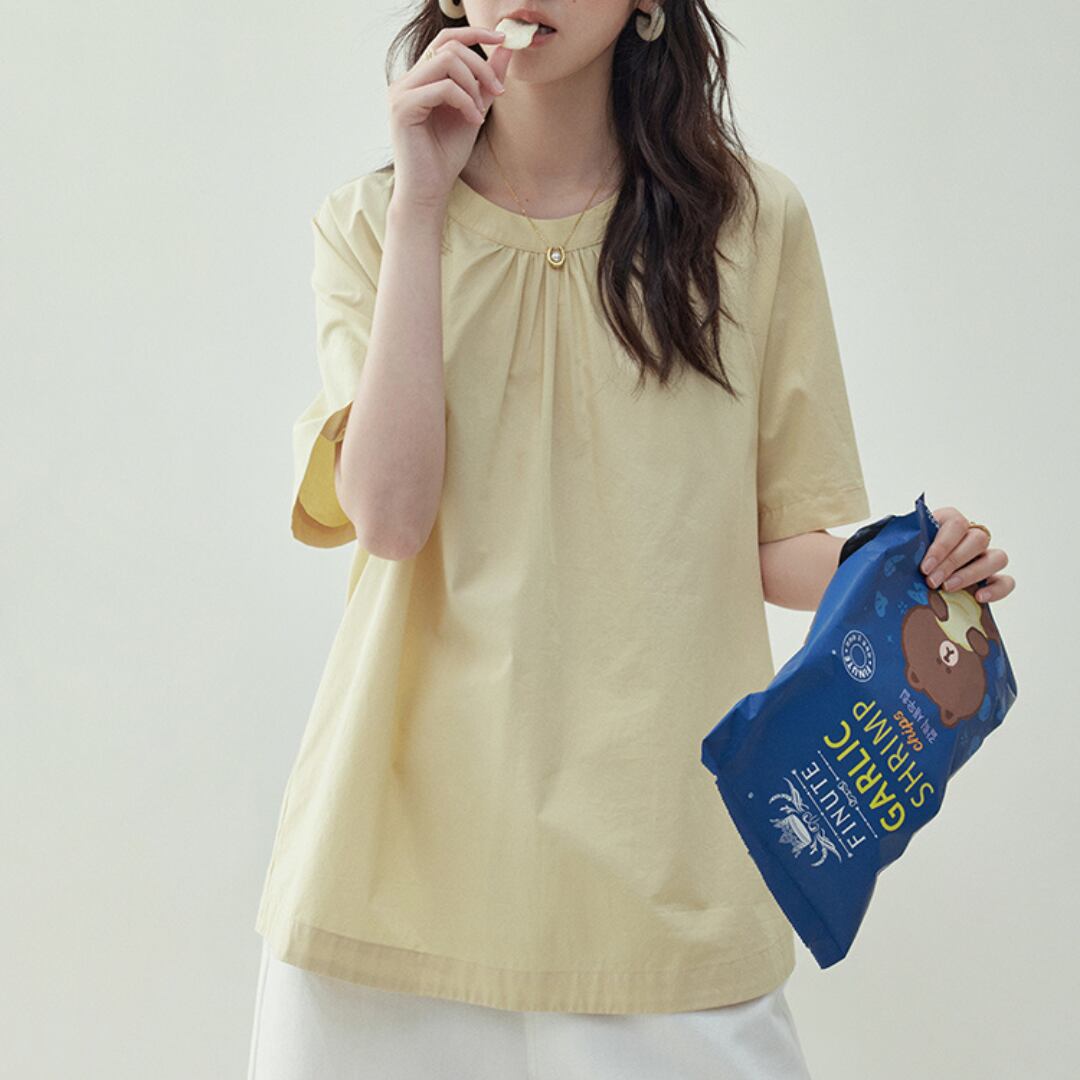 gathered back slit half sleeve blouse