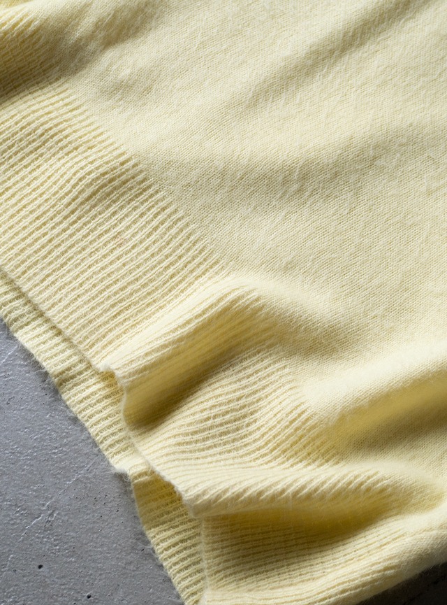 "IZOD LACOSTE" 1970s Orlon acrylic V-neck knit