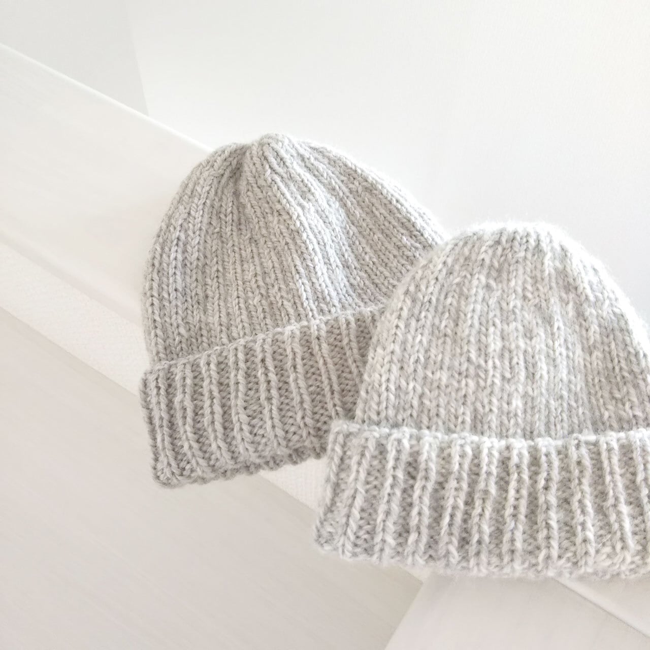しあわせのニット帽 ～変わりゴム編みのペア帽子～ | R.knit