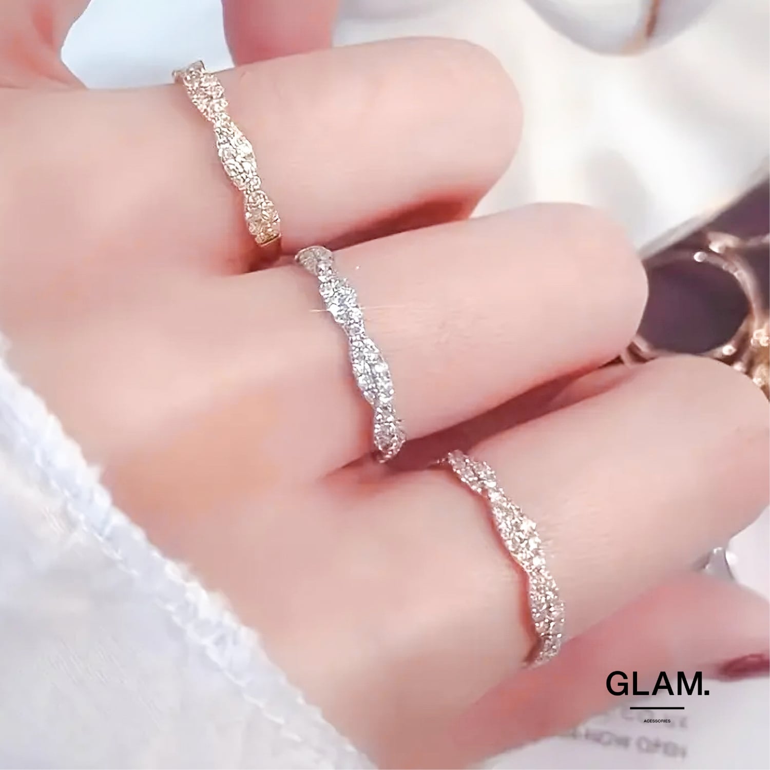 数量限定】エレガントツイストリング | 金属アレルギーに悩む女性向け