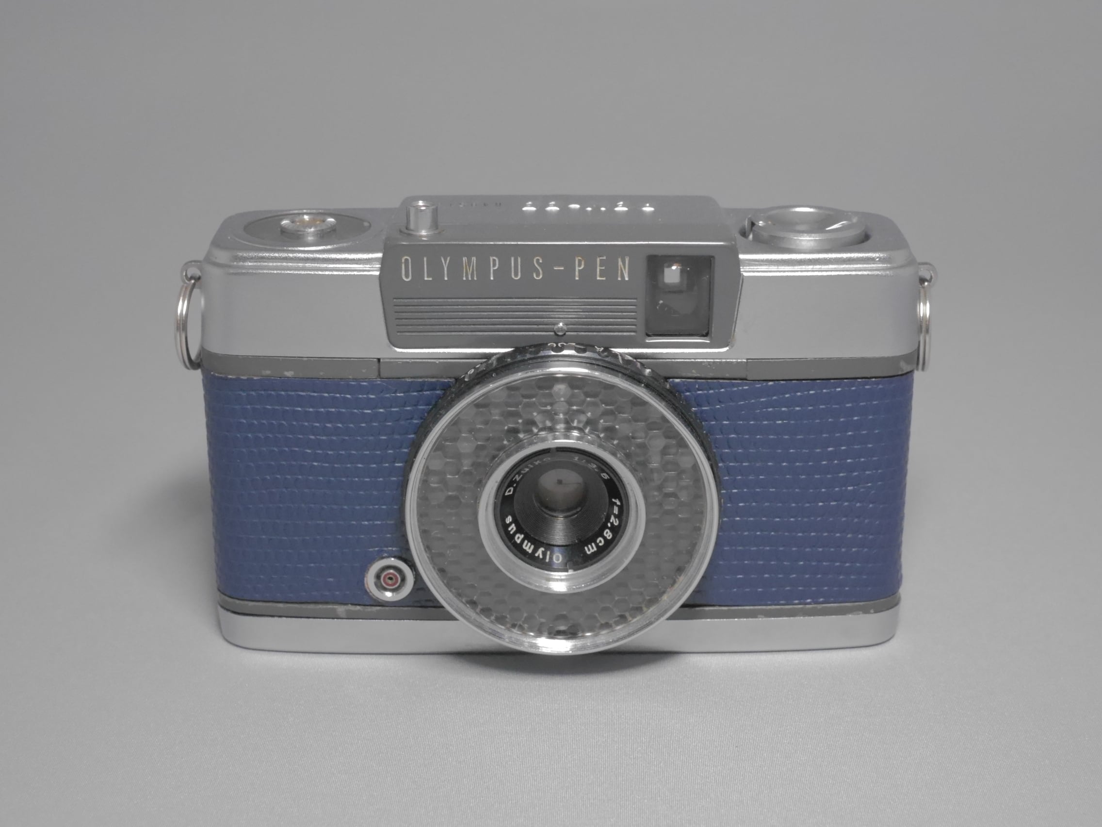 OLYMPUS PEN-EE フィルムカメラ　ハーフカメラ OLYMPUS PEN-EE【ハーフカメラ 整備済 送料込】 | カメラのヤマヤ WEBSHOP