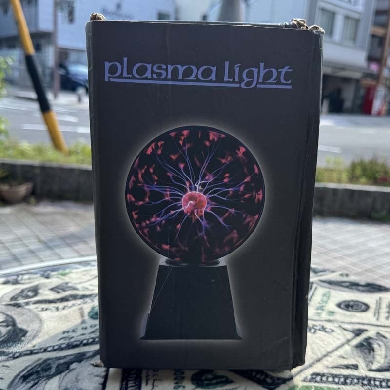 サイエンス感、魔法感を楽しめる サイケデリックなインテリア雑貨