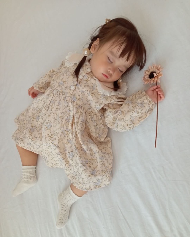 【取寄】レース襟の花柄ワンピース