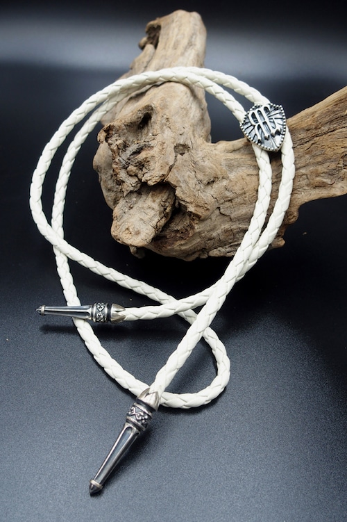 Item No.0320：Bolo Tie/RHL SILVER / White cord 