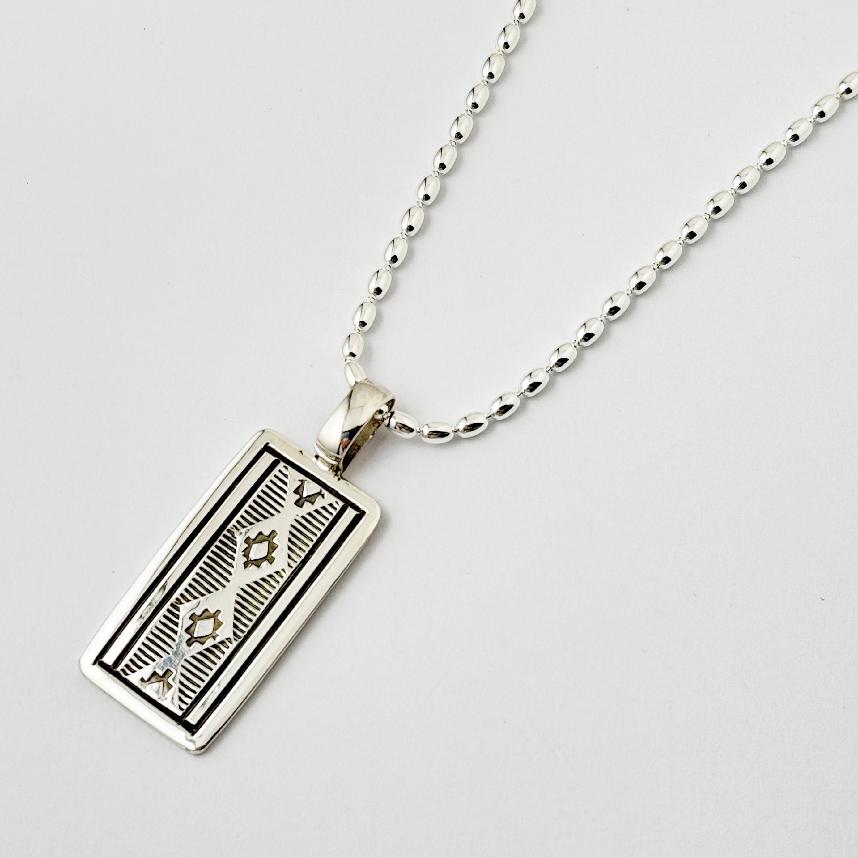 《Indian Jewelry 》レクタングル スタンプワーク ペンダント ネックレス( チェーン オプション )一点物