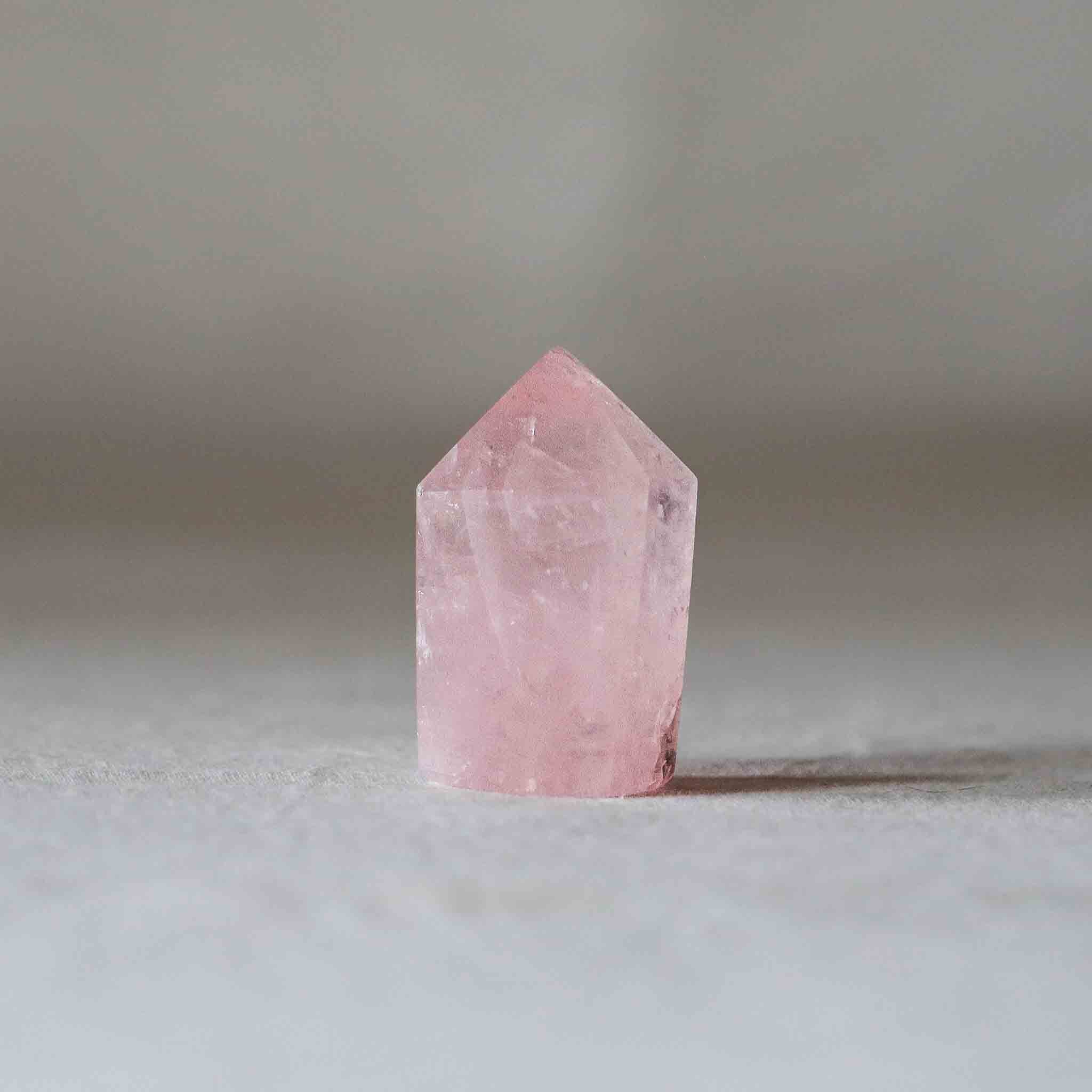 ローズクオーツ 917｜ポイント | SPUNKY & COCO｜インテリア鉱物