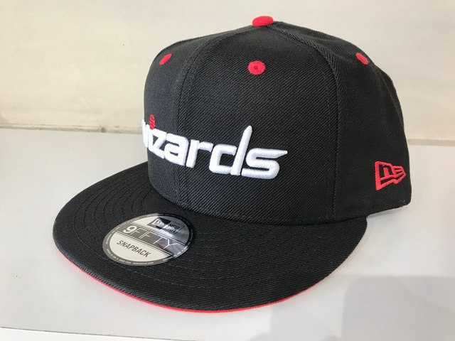 NEW ERA WASHINGTON WIZARDS 9FIFTY  SNAPBACK CAP (BLACK)