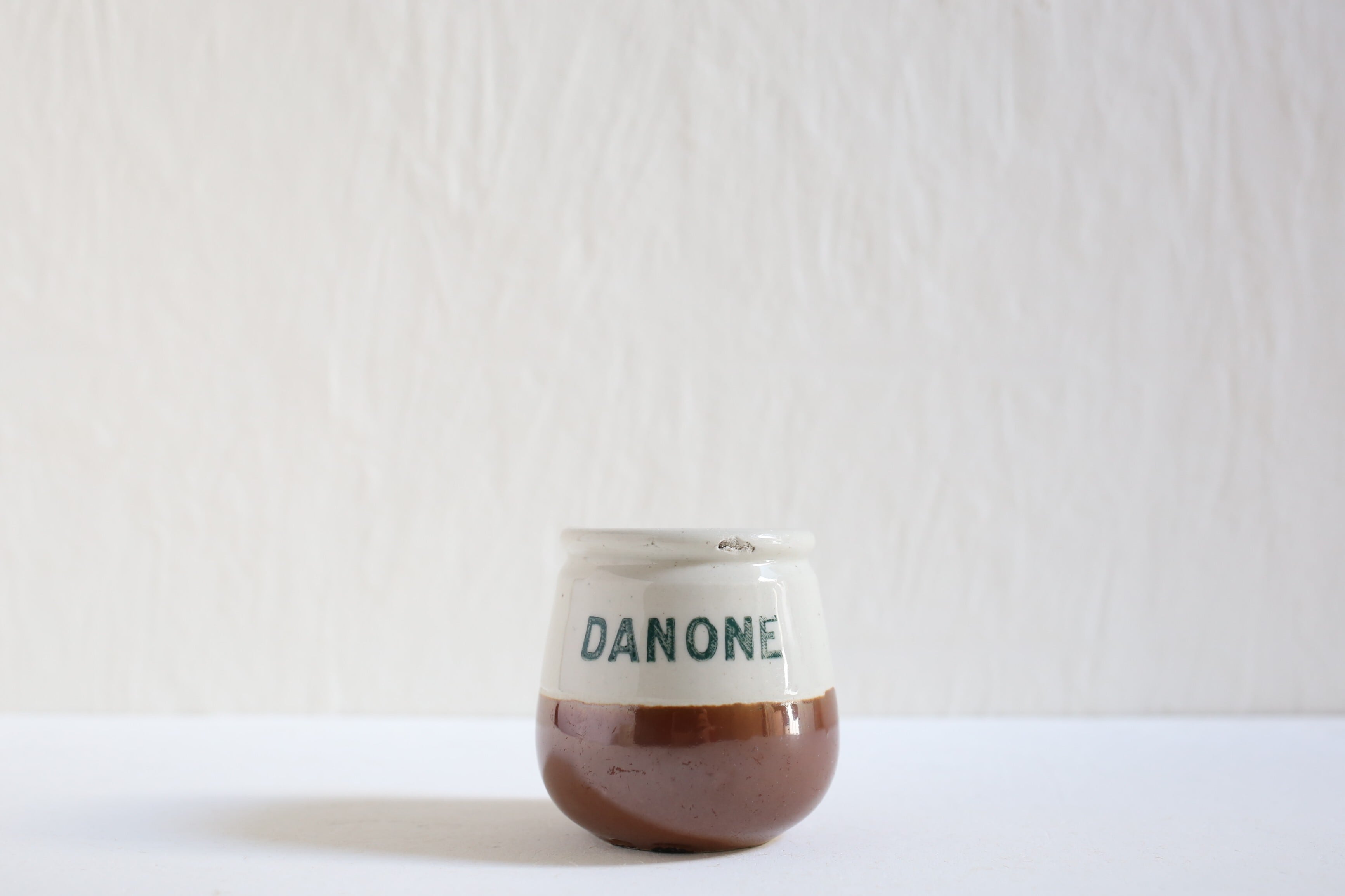 フランス アンティーク ヴィンテージ 『DANONE』ダノン 陶器