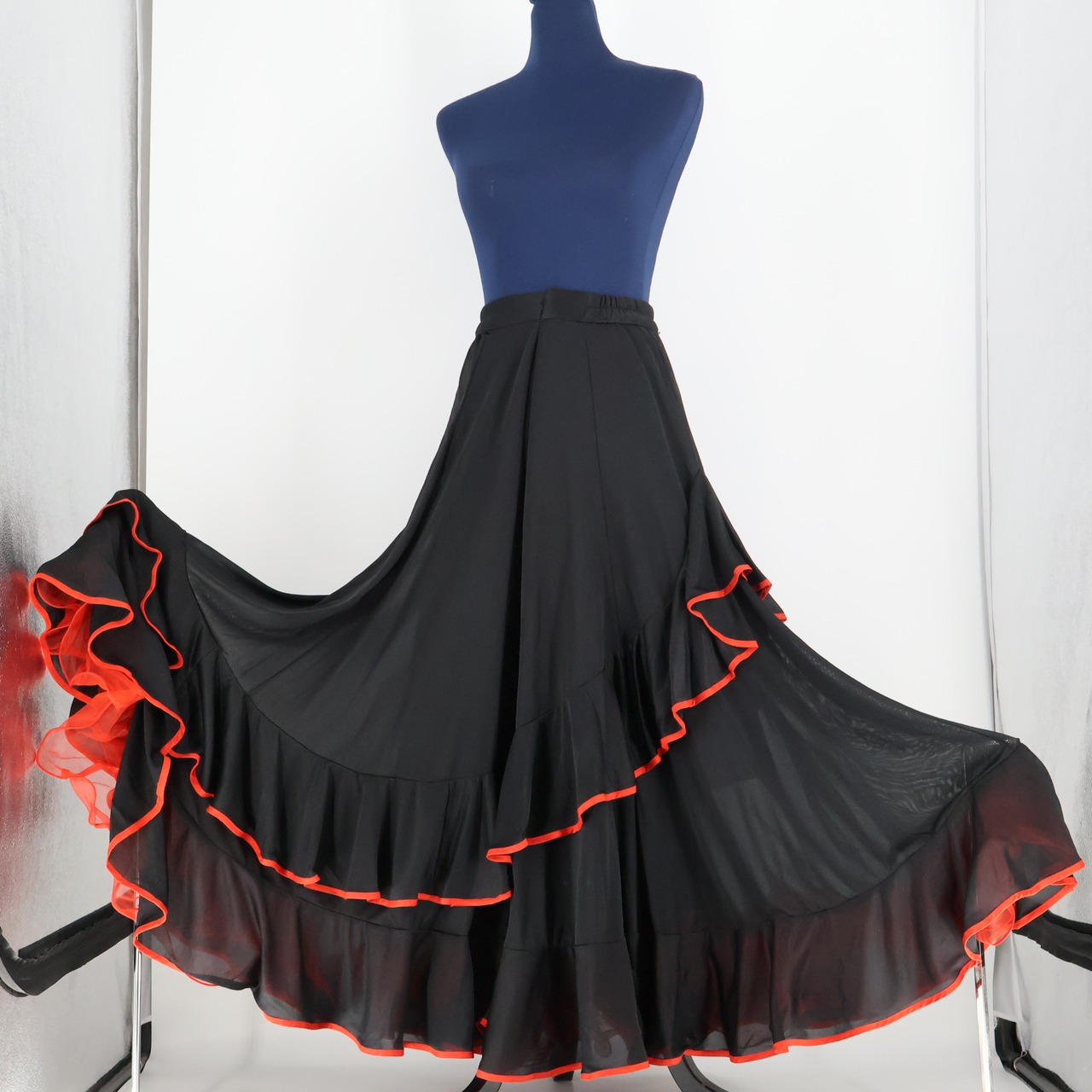 【フラメンコ衣装】ブラック prima boutique プリマブティック ファルダ ボランテ スカート フリル 黒 赤 レッド レース