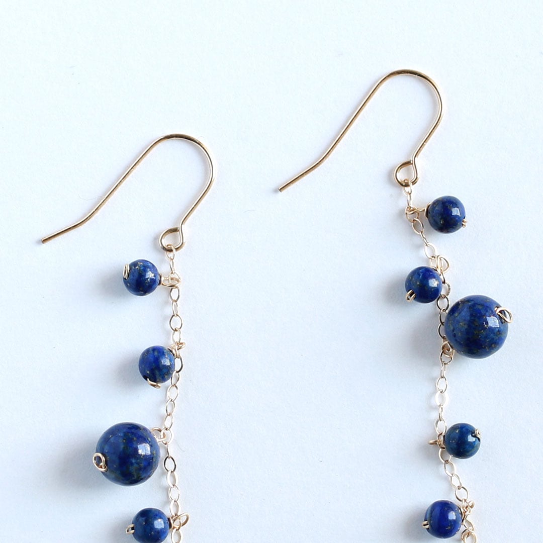 619 天然石　ラピスラズリ　6㎜　瑠璃　ピアス　イヤリング ラピスラズリピアス or イヤリング Lapis Lazuli 瑠璃色 エレガント