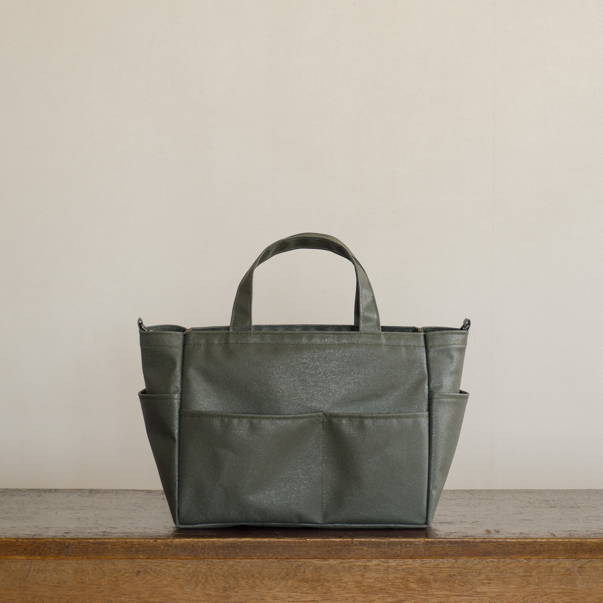 4 pockets tote 横長2way オリーブドラブ / ポリエステル帆布 | aoya