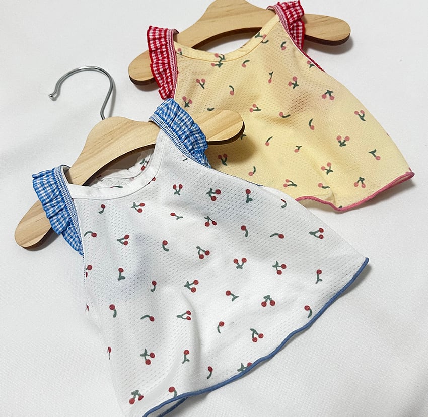 cool mesh cherry tank top XS ~ XL 2color / 犬服 メッシュ素材 ショート丈 チェリー柄 犬 服 夏 キャミソール 軽量 おぱんつカット タンクトップ 涼しい crop top 薄手 ノースリーブ 可愛い 韓国 ペット服 通気性抜群 犬の服 ドッグウェア 袖なしTシャツ 猫