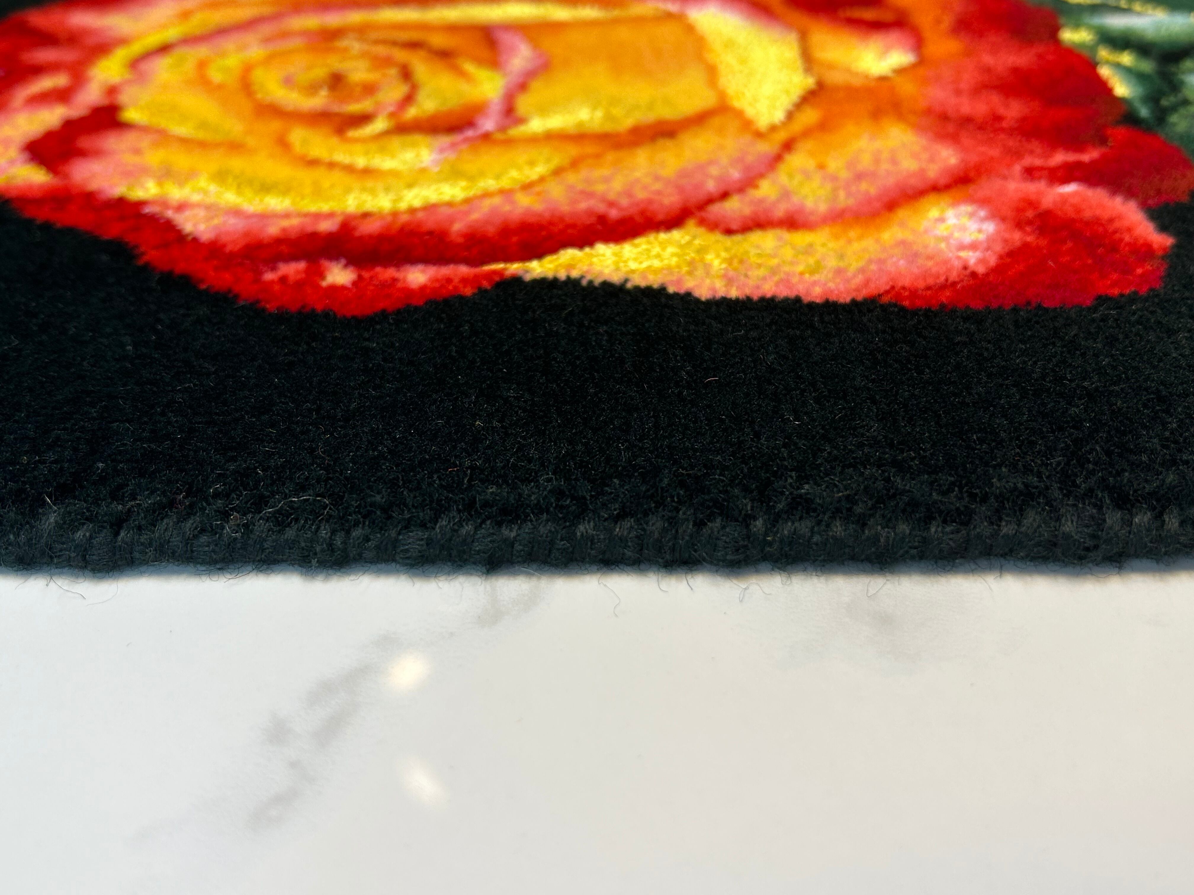 ナタリーレテ　po paris 薔薇　絨毯 ペルシャ絨毯 ピクトリアル「薔薇」ウール&シルク 約31×31cm