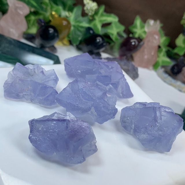 49.(小)5個セット☆幻想的な色合い☆ヤオガンシャン産・パープルフローライト原石