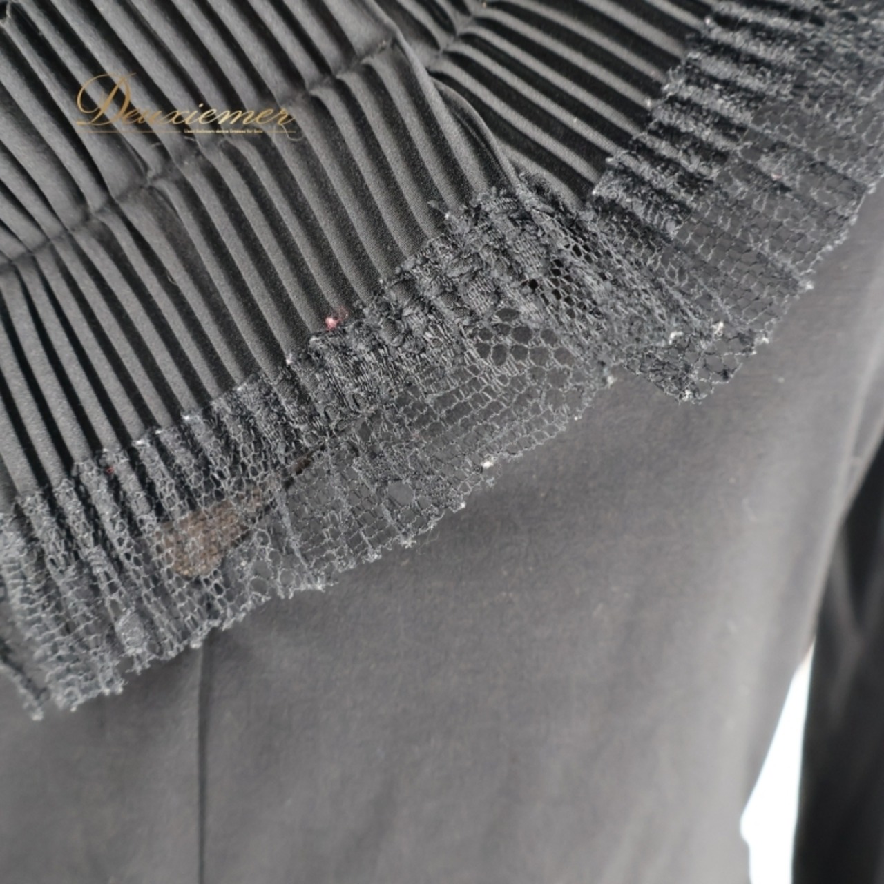 社交ダンス 衣装 トップス ブラウス ブラック系 チャコットロイヤルダンス Chacott ROYAL DANCE 日本製 黒 フリル 上品 練習 レッスン 伸縮 ストレッチ 長袖 かわいい 華やか レース ダンス衣装 イベント ステージ パーティー