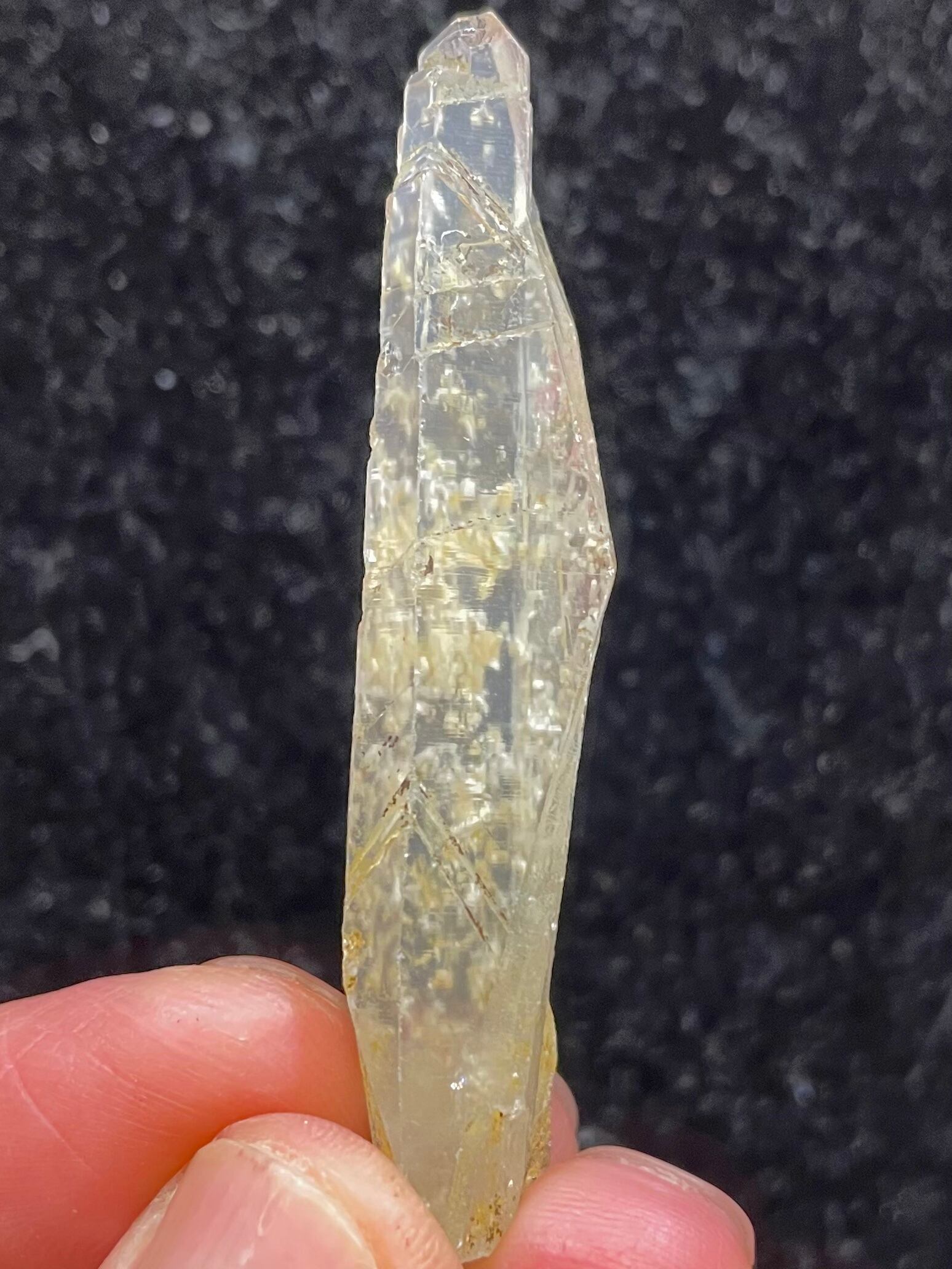 34) 高千穂天岩戸水晶「栄華」3