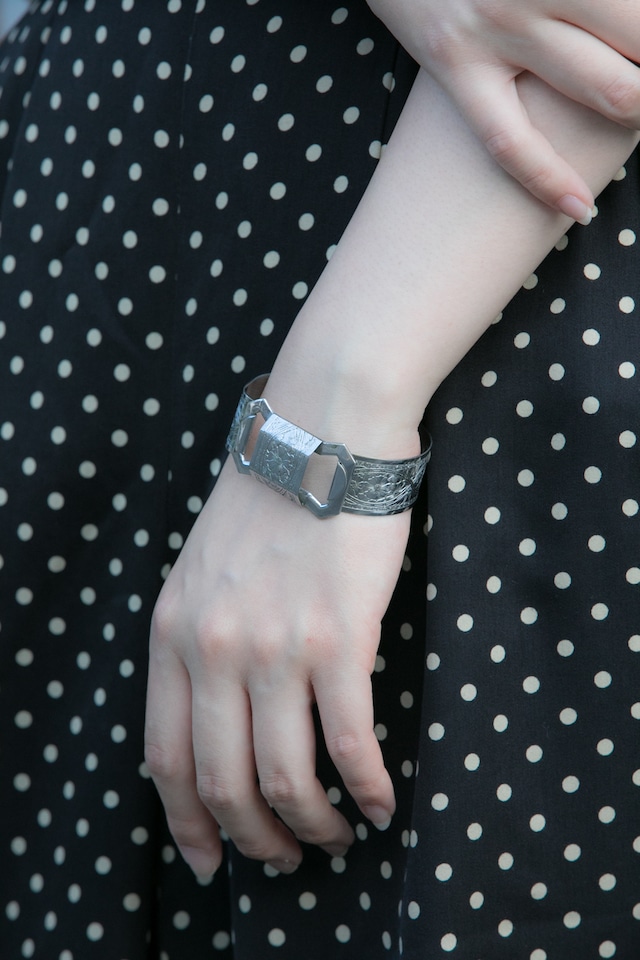 【Run Rabbit Run Vintage 】Silver color wide bangle